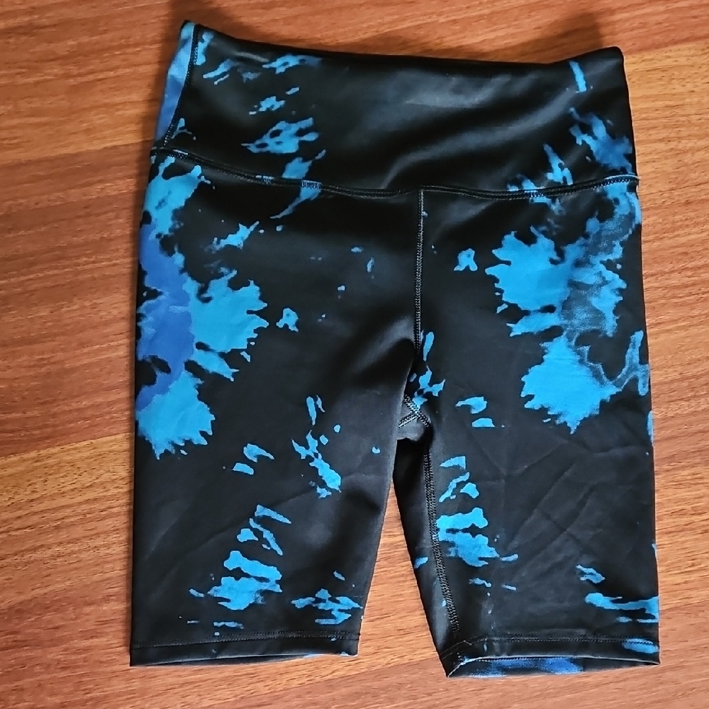 NOLI  Yoga Hi-shine Black & Blue Tie-dye Hi-rise 8" Bike Shorts, Small NWOT